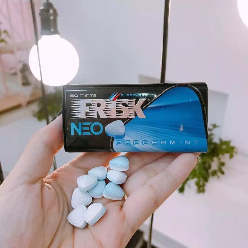 Frisk Neo Peppermint kẹo ngậm BJ bạc hà phòng the Nhật Bản hộp 50 viên thơm mát